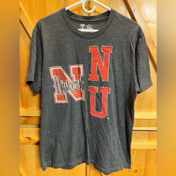 Unisex Nebraska Cornhusker T-Shirt - Large - Picture 1 of 4
